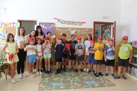 Imagen Clases sobre primeros auxilios y protección solar en el colegio de Frula