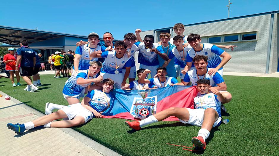 Imagen El equipo juvenil de Frula vuelve con trofeo del torneo de Lloret de Mar